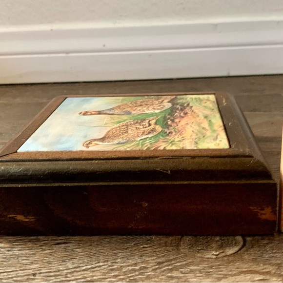 Framed hand painted tile/wood Quail plaque 6/6 inches - Picture 4 of 9